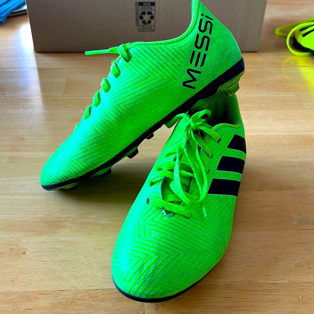 Adidas Messi cleats